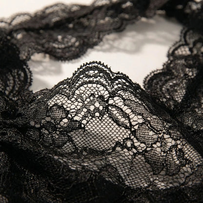 Dentella | Slim Fit Halter Lace Crop Top