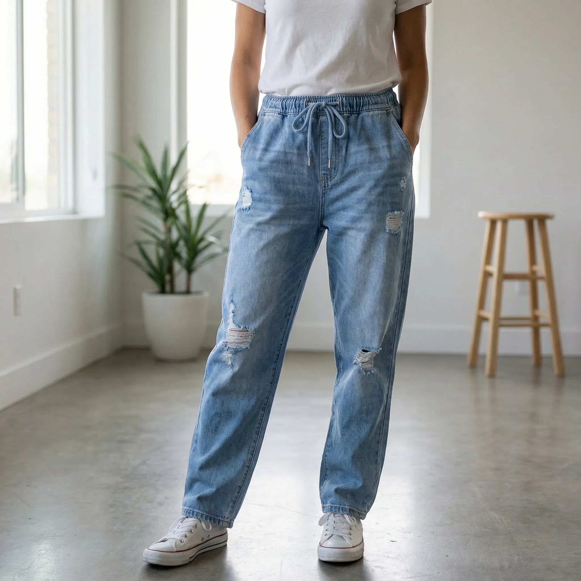 Driftlyn | Relaxed Fit Distressed Jeans