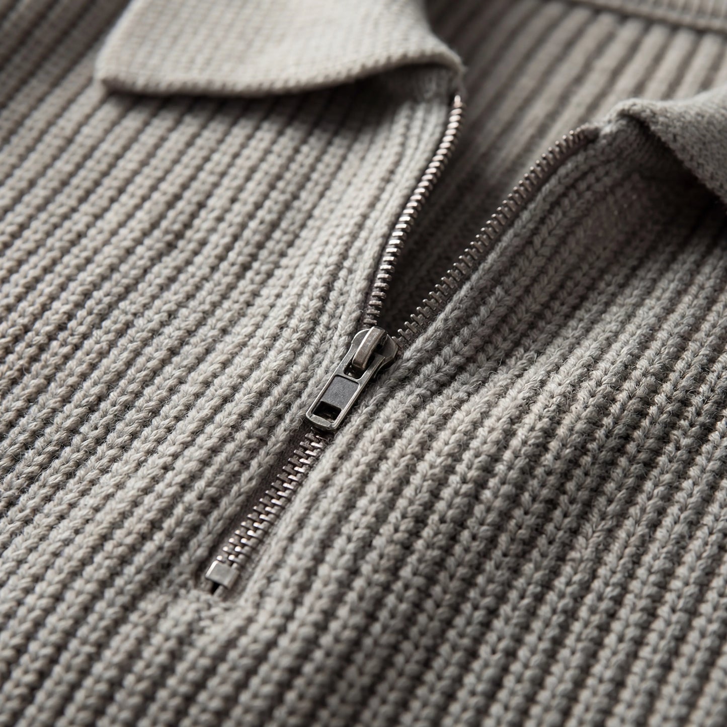 Halvzen - Half-Zip Collared Knit Sweater