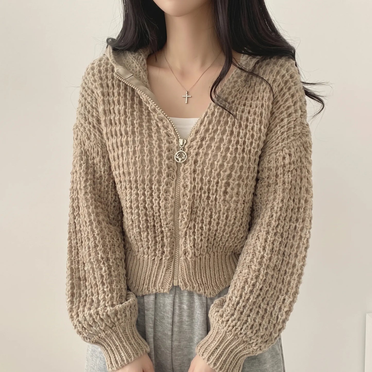 Lumvette | Cropped Zip-Up Knit Cardigan