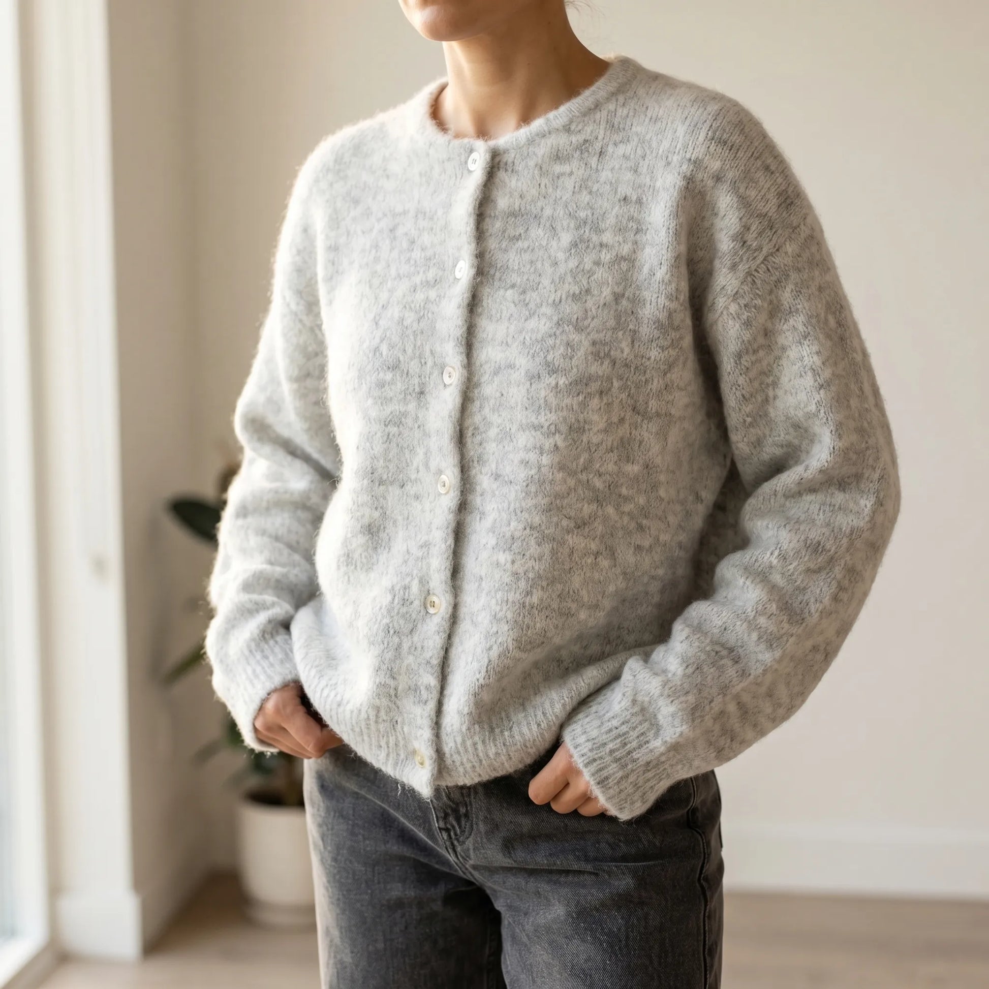 Merlova | Slim Fit Button-Front Knit Cardigan