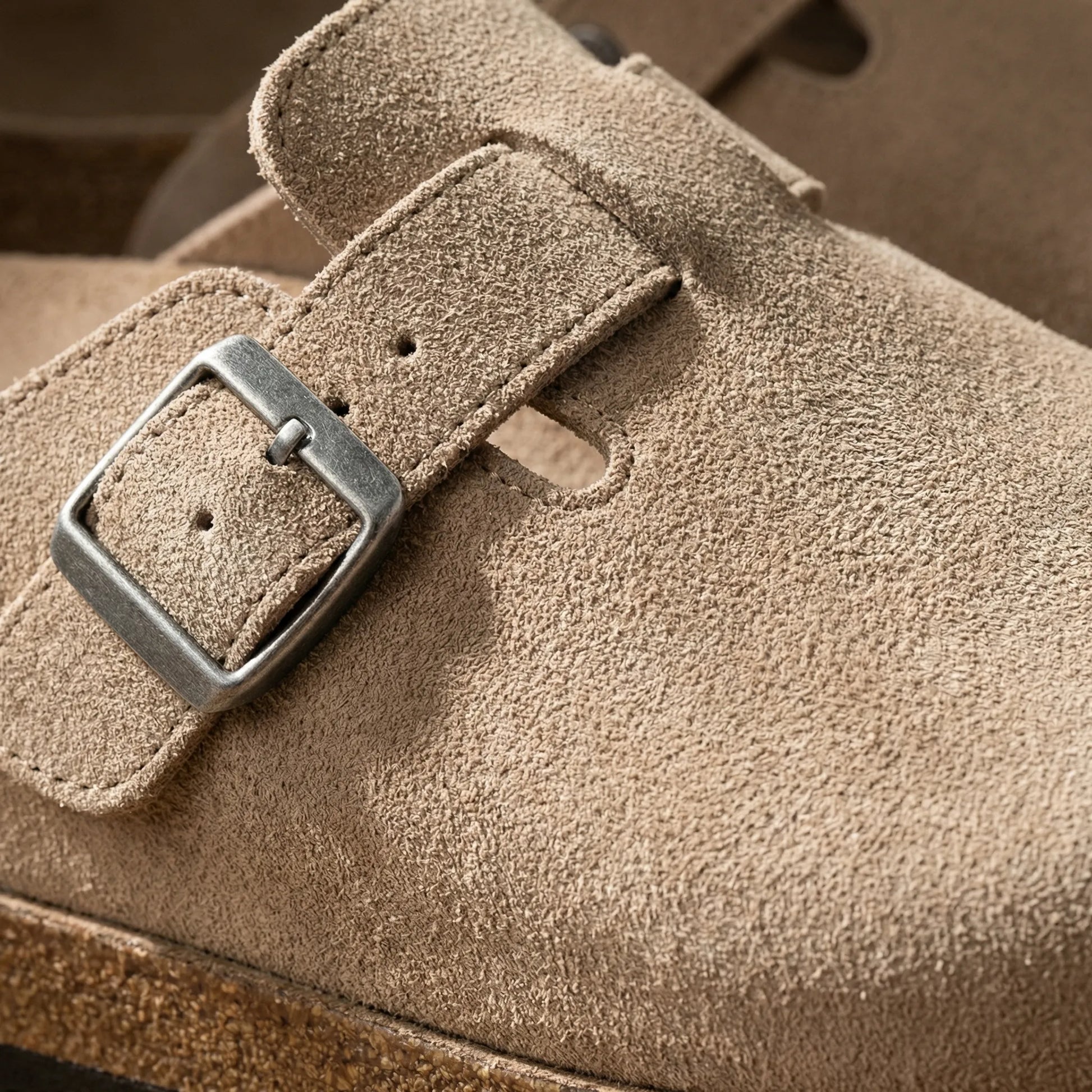 Slogven - Closed-Toe Slip-On Clog