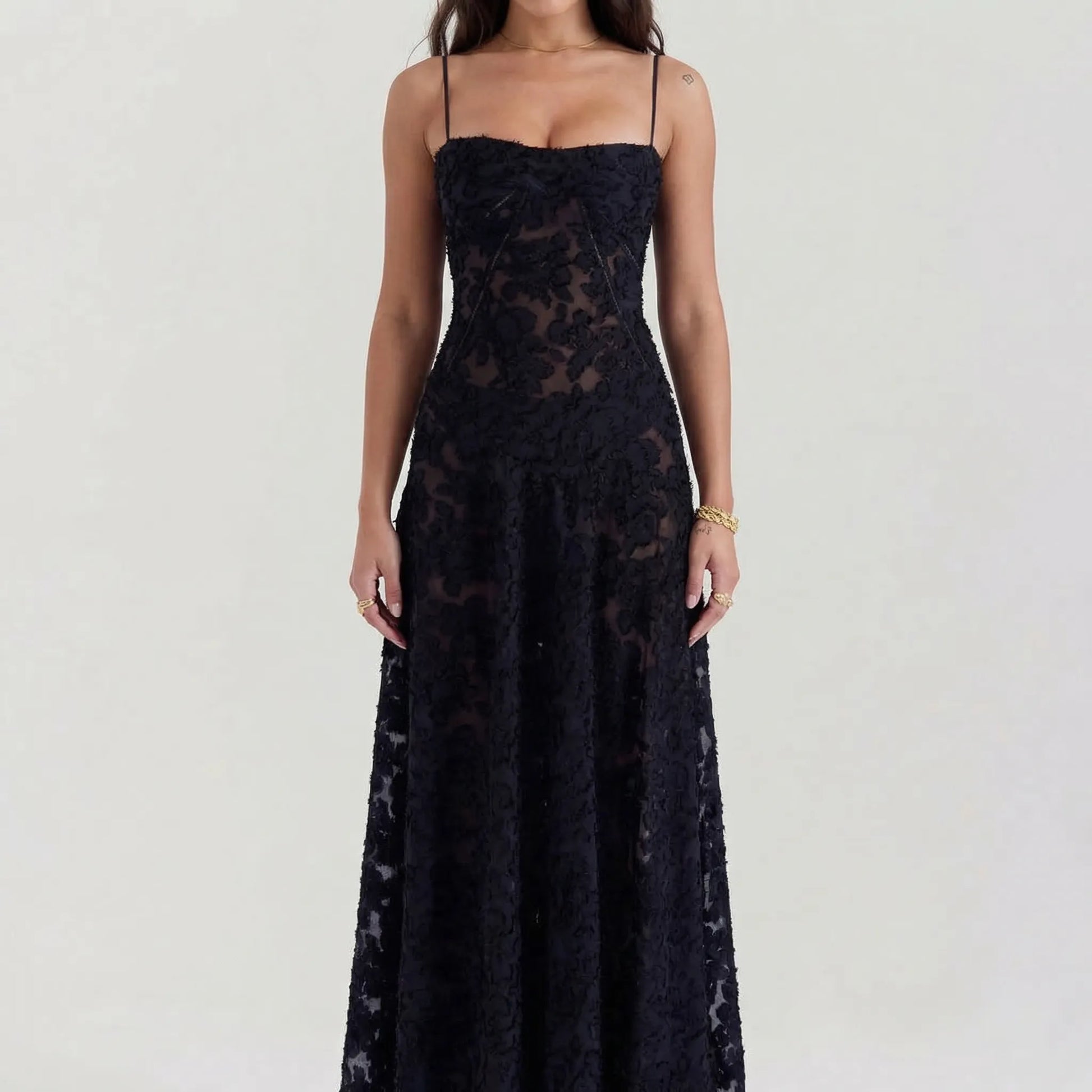 Velourna - Floral Lace Overlay Maxi Dress