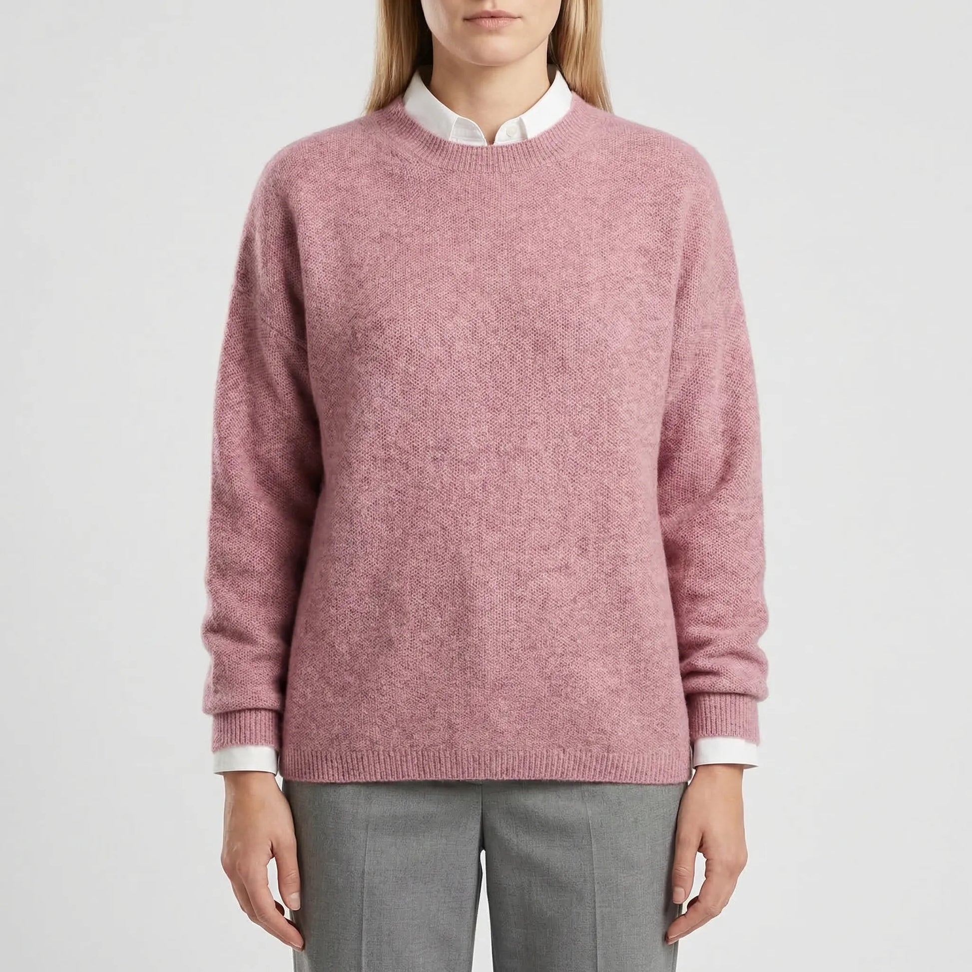 Veluria - Classic Crew Neck Pullover Sweater