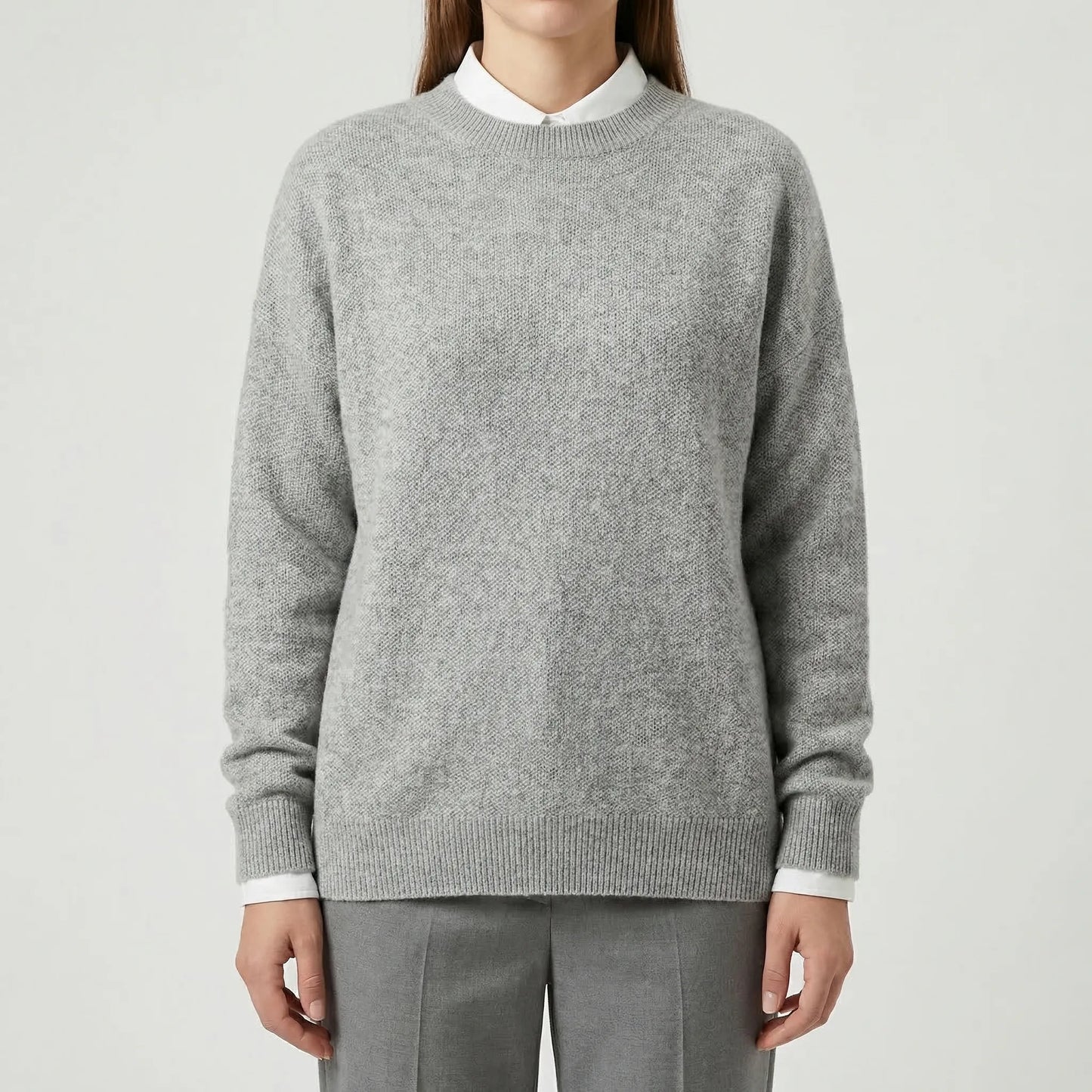Veluria - Classic Crew Neck Pullover Sweater