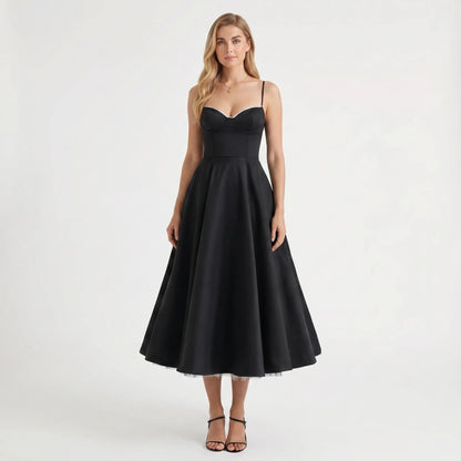 Velvoria | Fitted Corset-Bodice Midi Dress