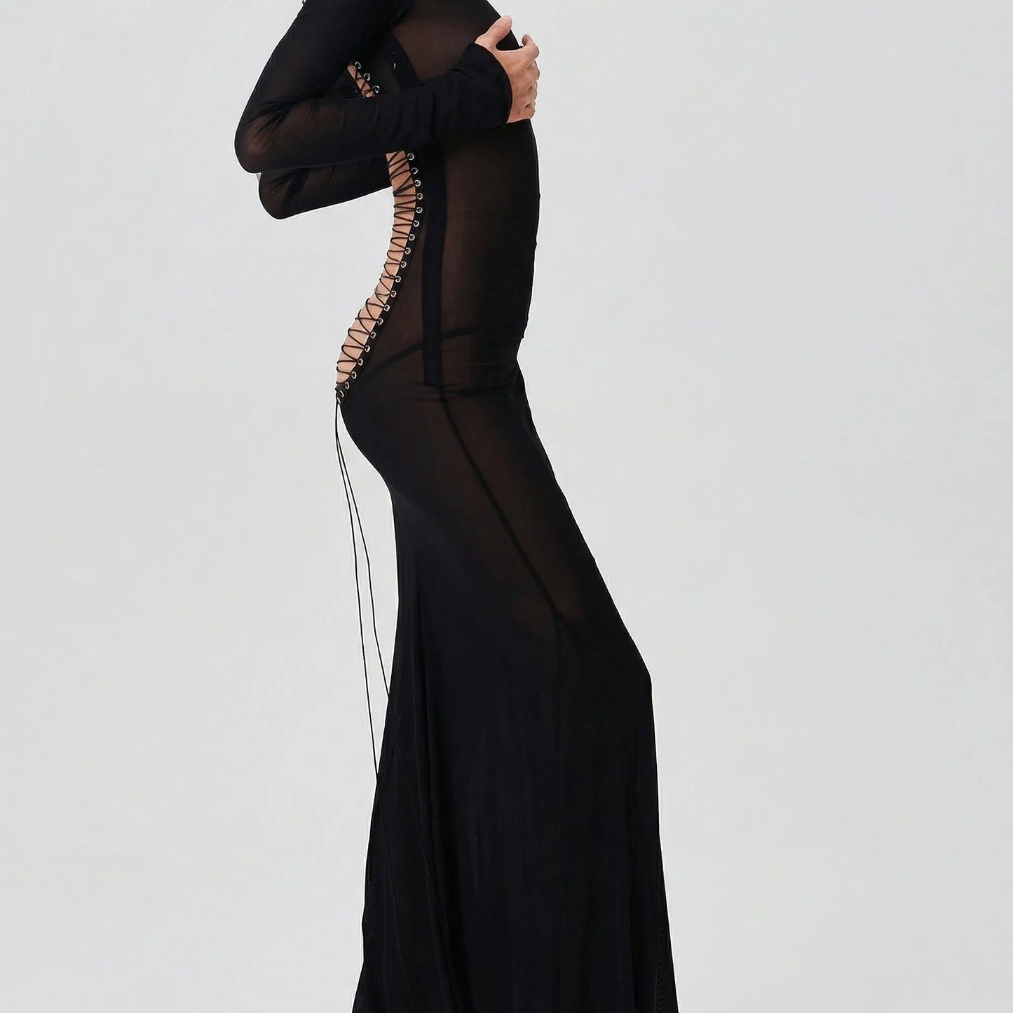 Velyndra - Floor-Length Slim Fit Evening Gown