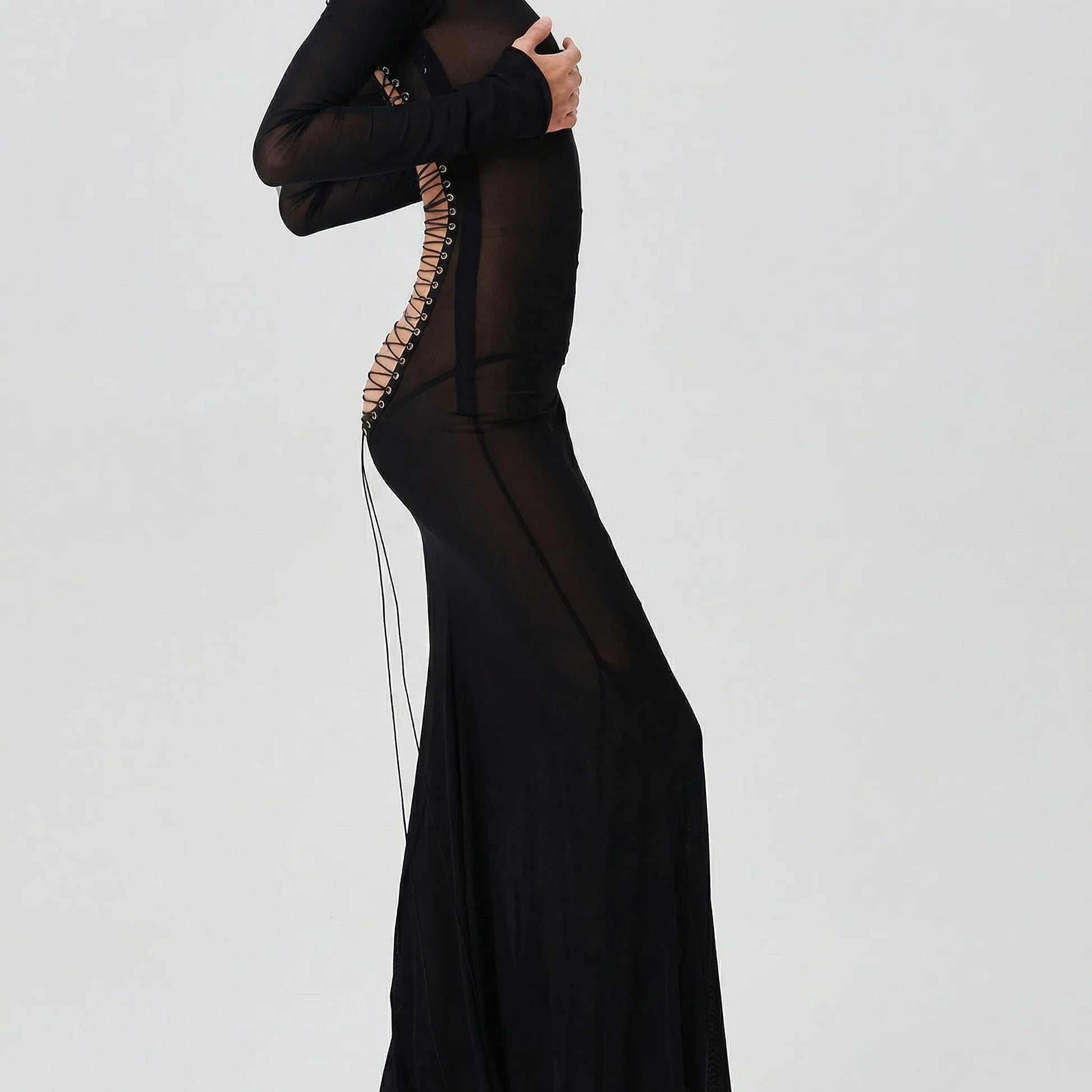 Velyndra - Floor-Length Slim Fit Evening Gown