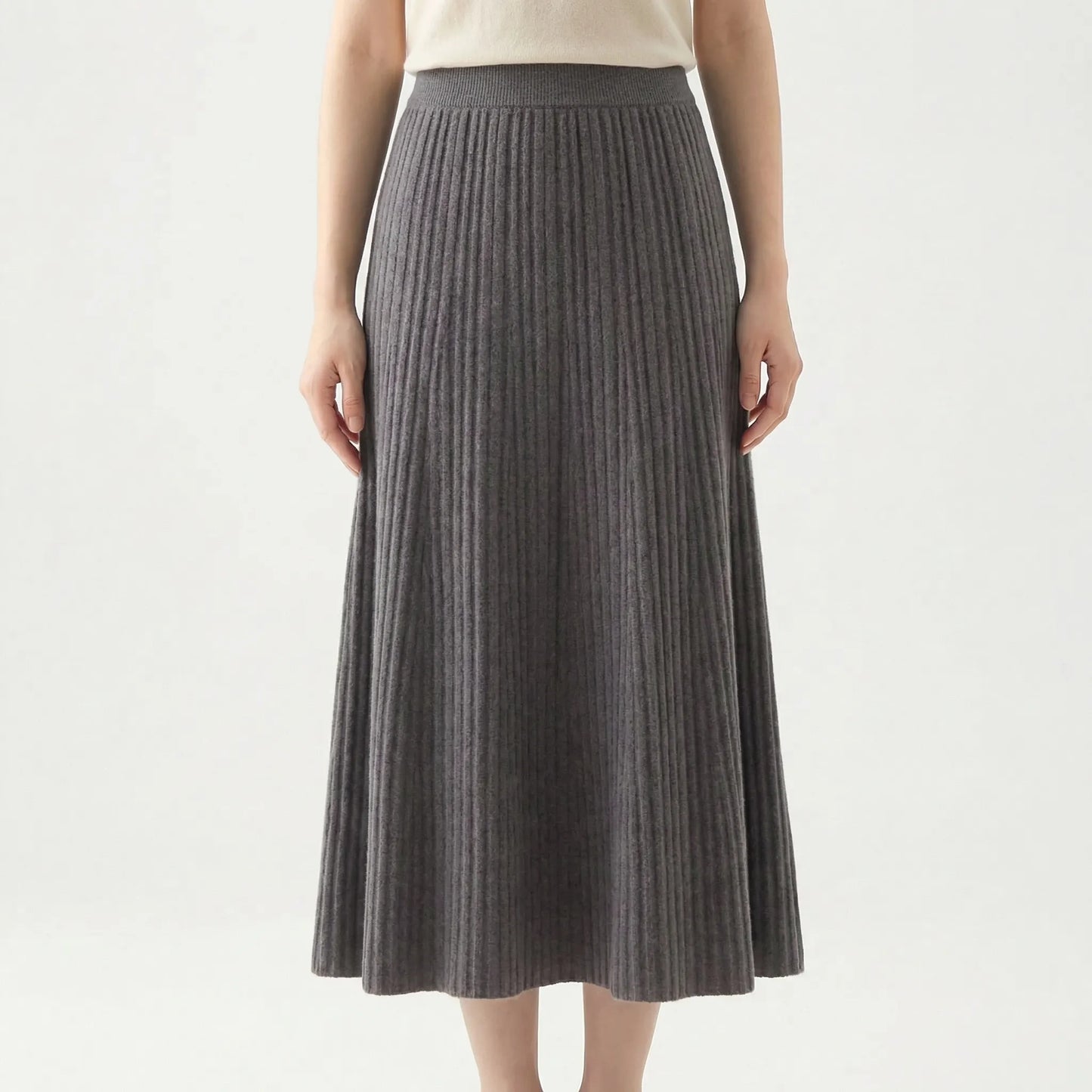 Wintovél | Ankle-Length Pleated Knitted Skirt