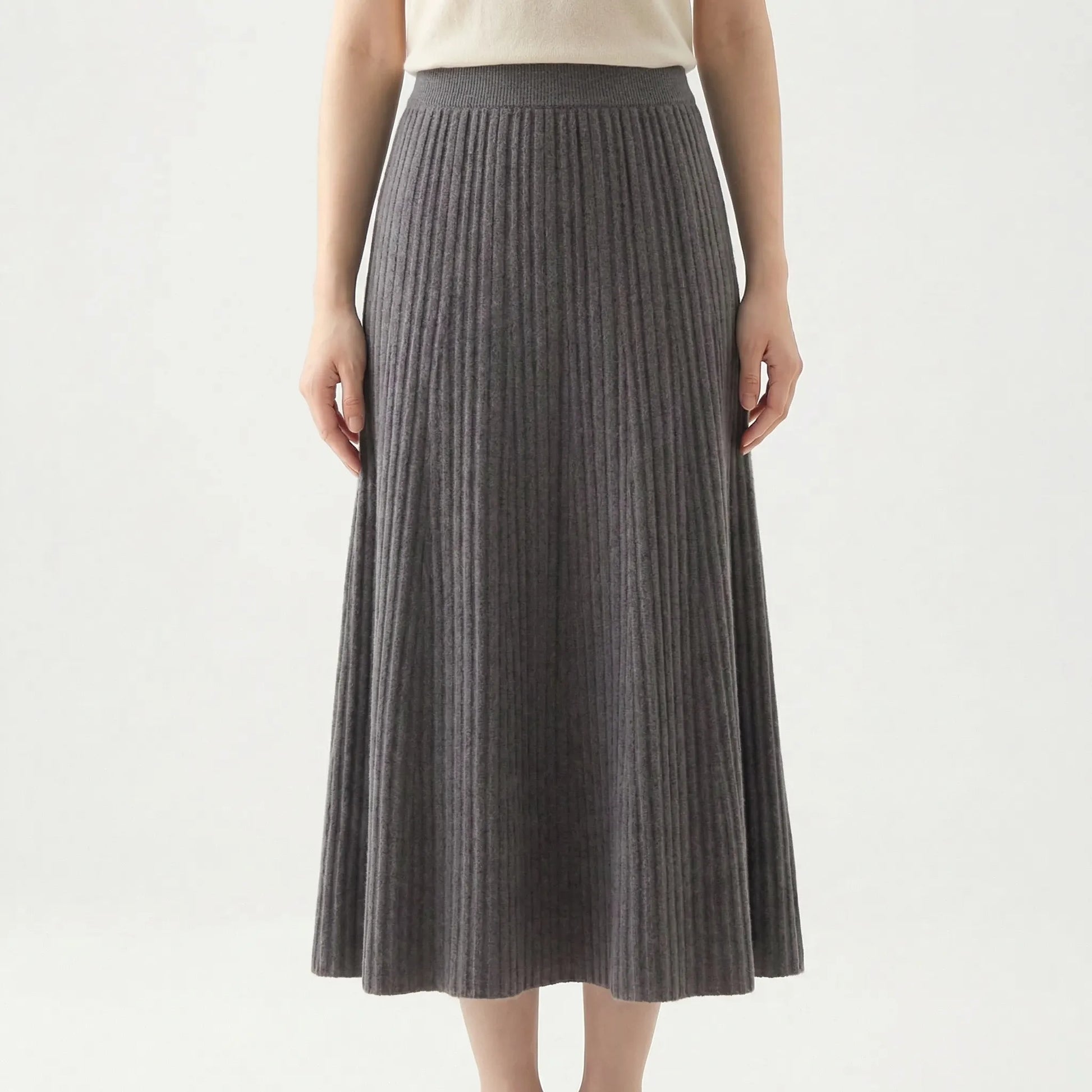 Wintovél | Ankle-Length Pleated Knitted Skirt