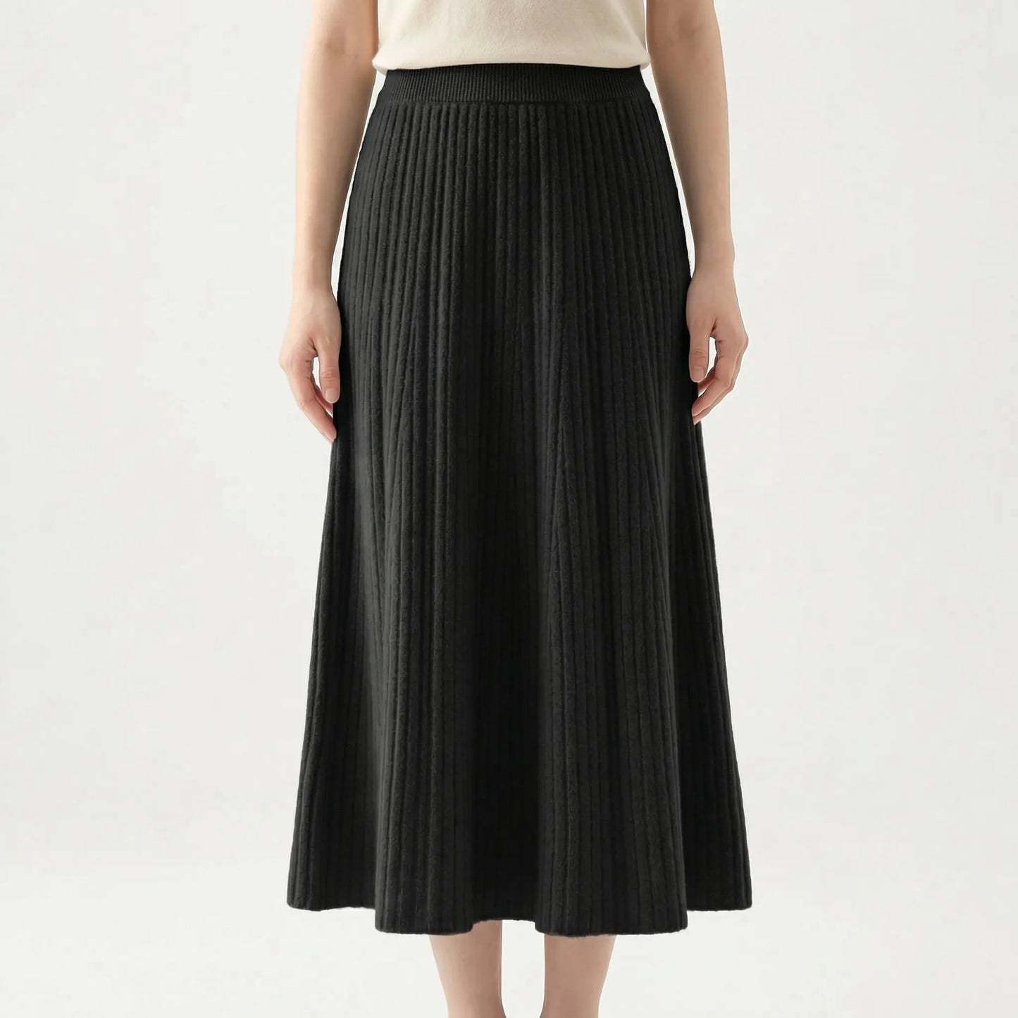 Wintovél | Ankle-Length Pleated Knitted Skirt