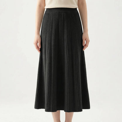 Wintovél | Ankle-Length Pleated Knitted Skirt